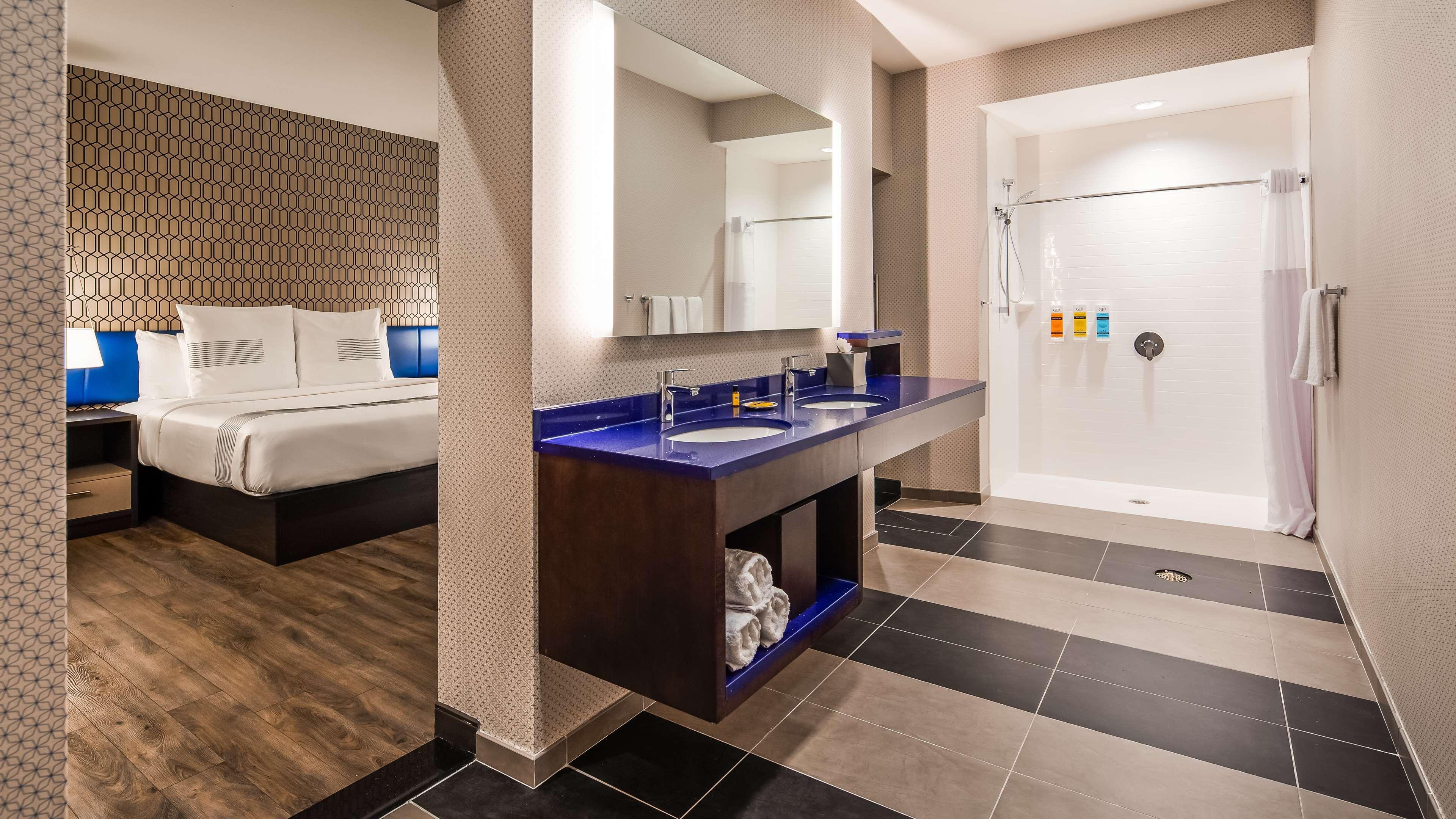 Glo Best Western Desoto Dallas Exterior photo