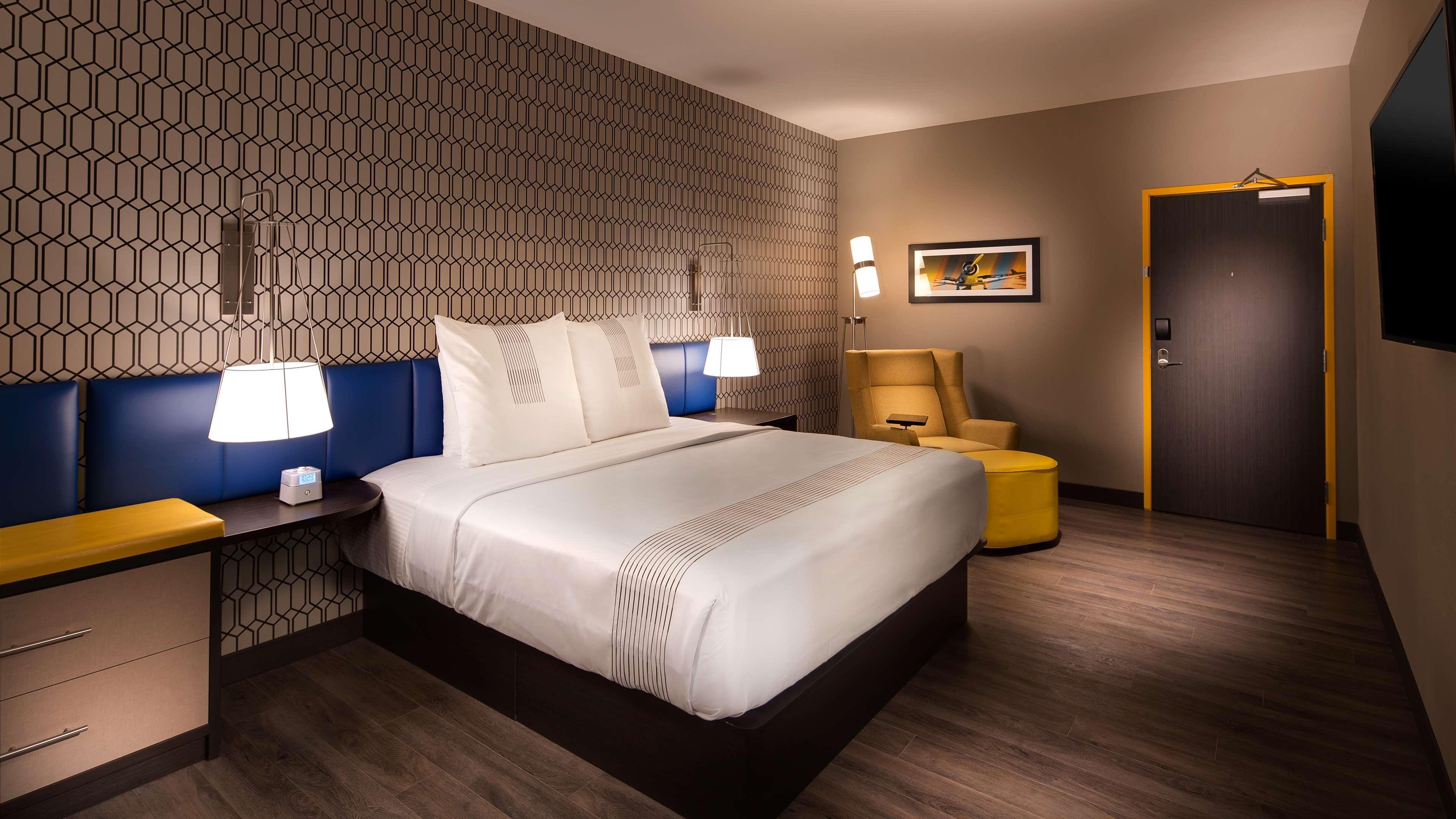 Glo Best Western Desoto Dallas Exterior photo
