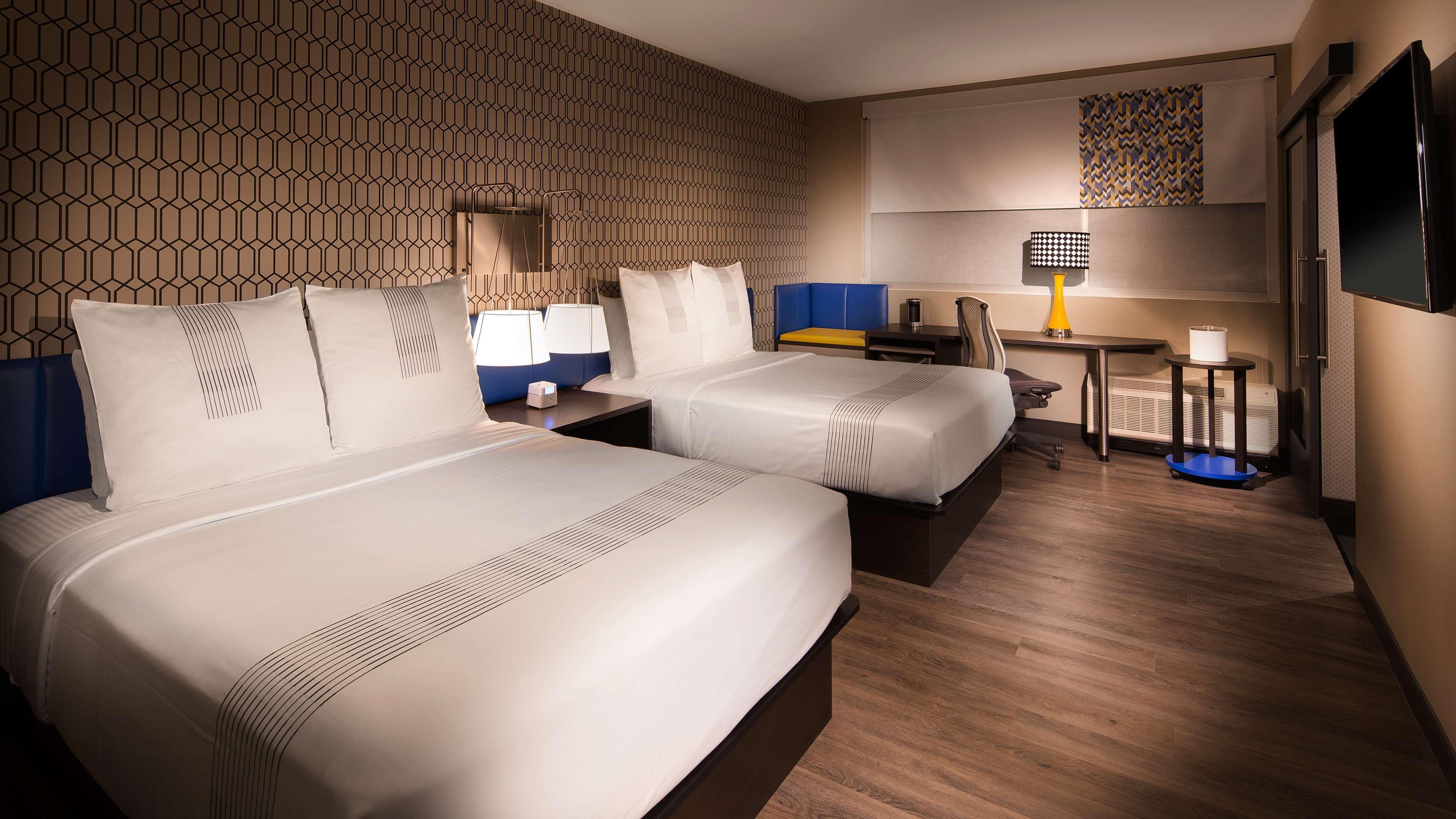 Glo Best Western Desoto Dallas Exterior photo