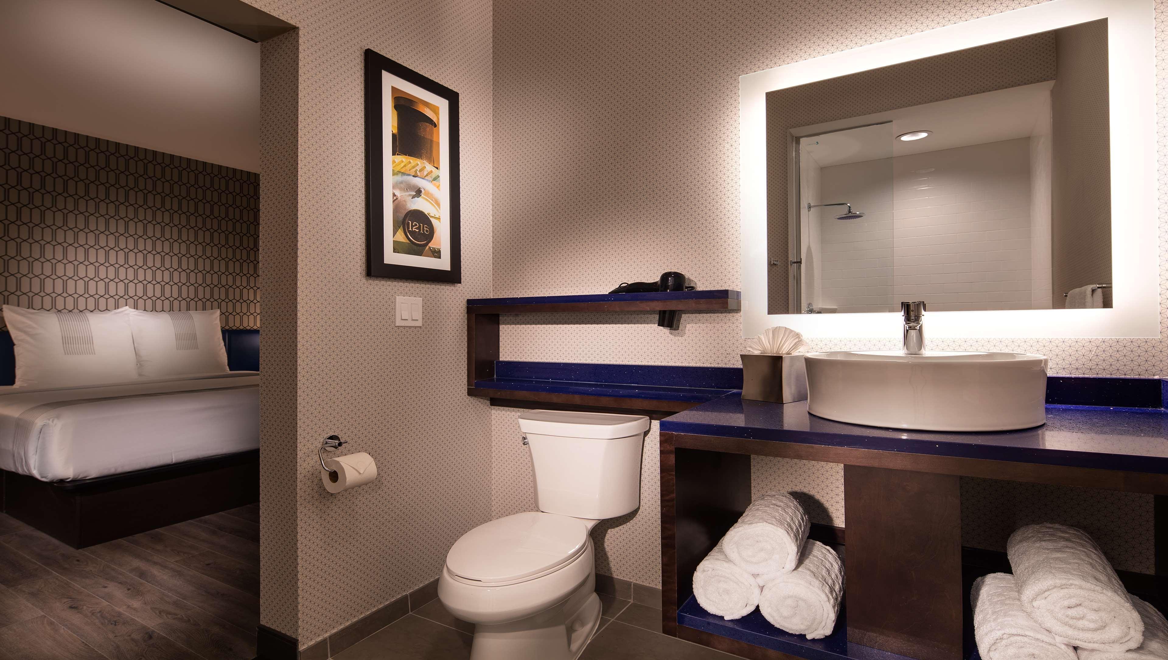 Glo Best Western Desoto Dallas Exterior photo