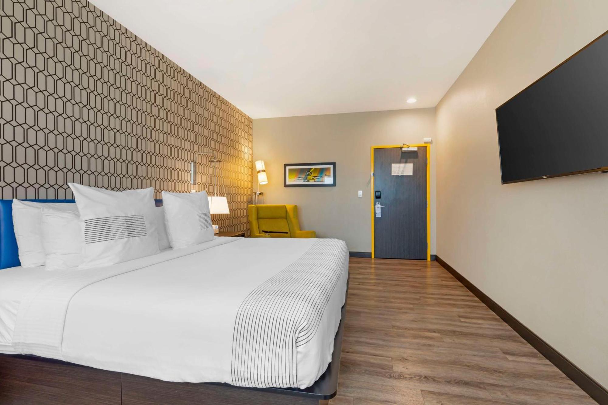 Glo Best Western Desoto Dallas Exterior photo