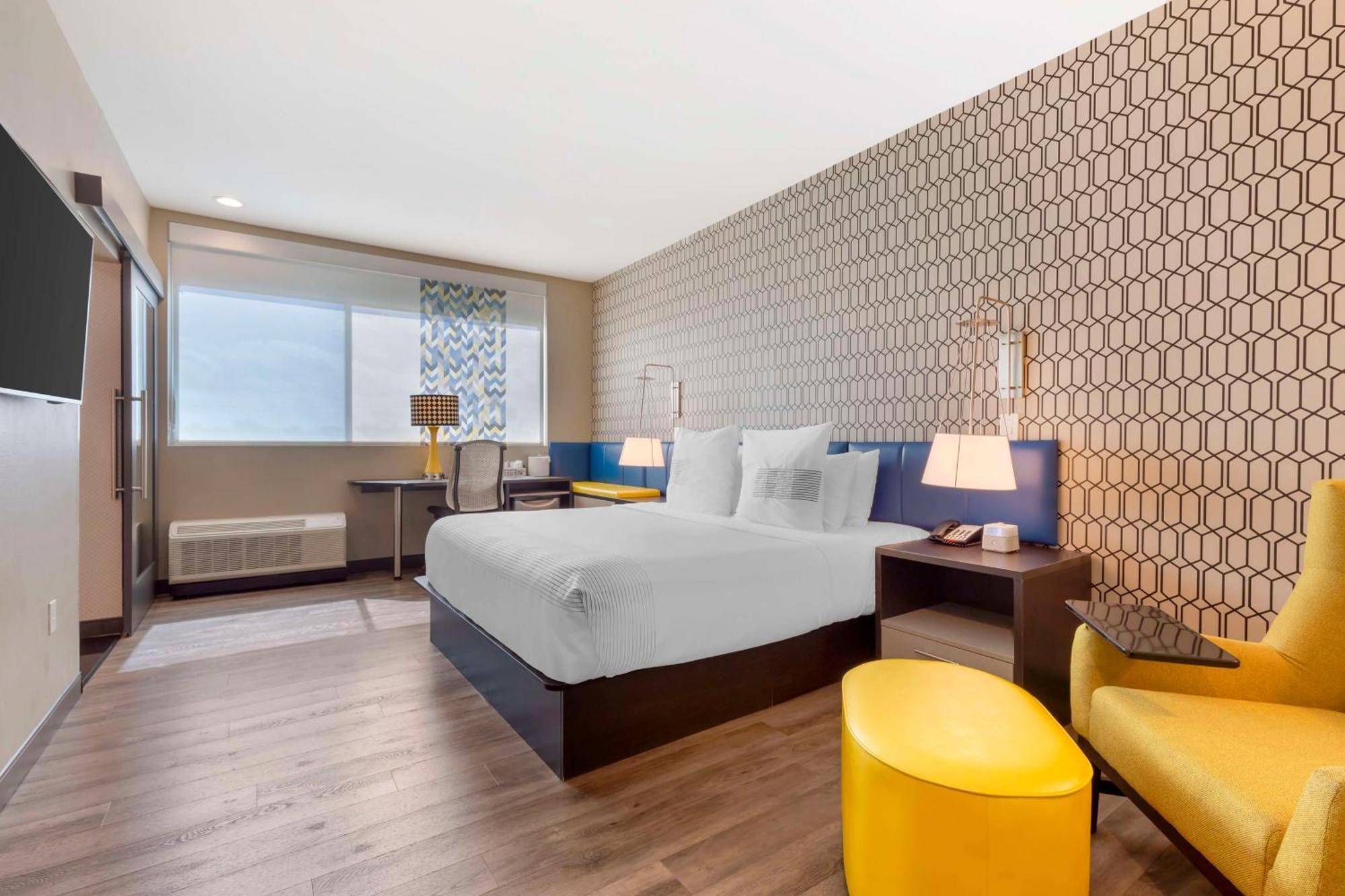 Glo Best Western Desoto Dallas Exterior photo